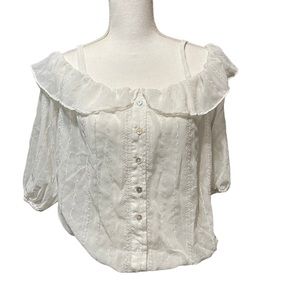 Tamara, off the shoulder, pull over top